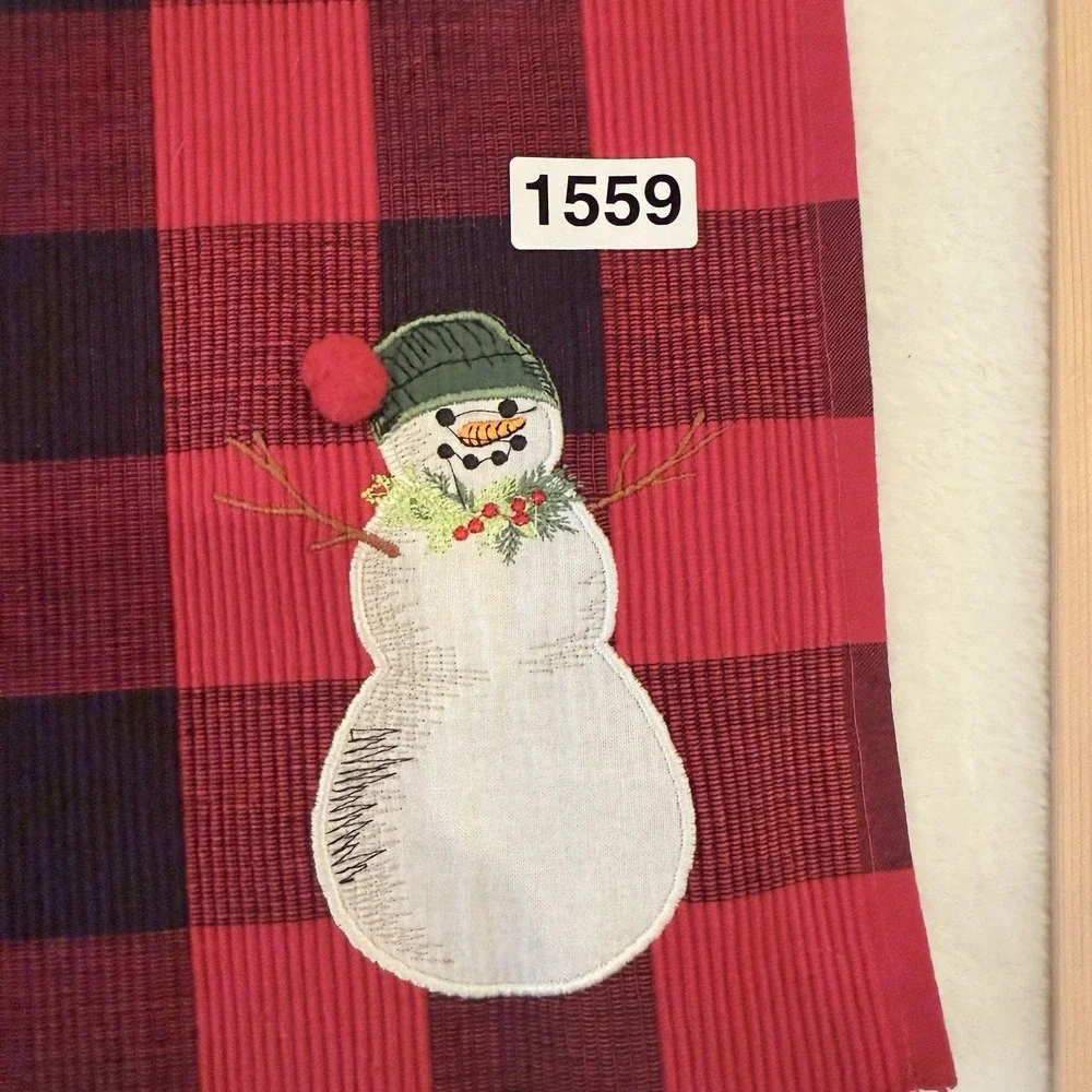 4 St. Nicholas Square Buffalo Plaid Snowman Embroidered Placemats‎ Puffball Set